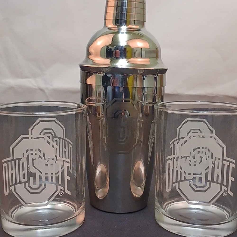 NWT Ohio State Ice shaker and 2 whiskey rock glasses